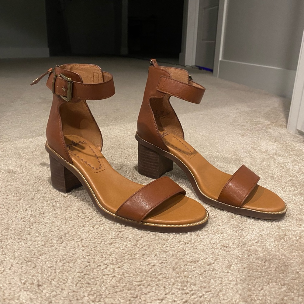 Brown zodiac heels